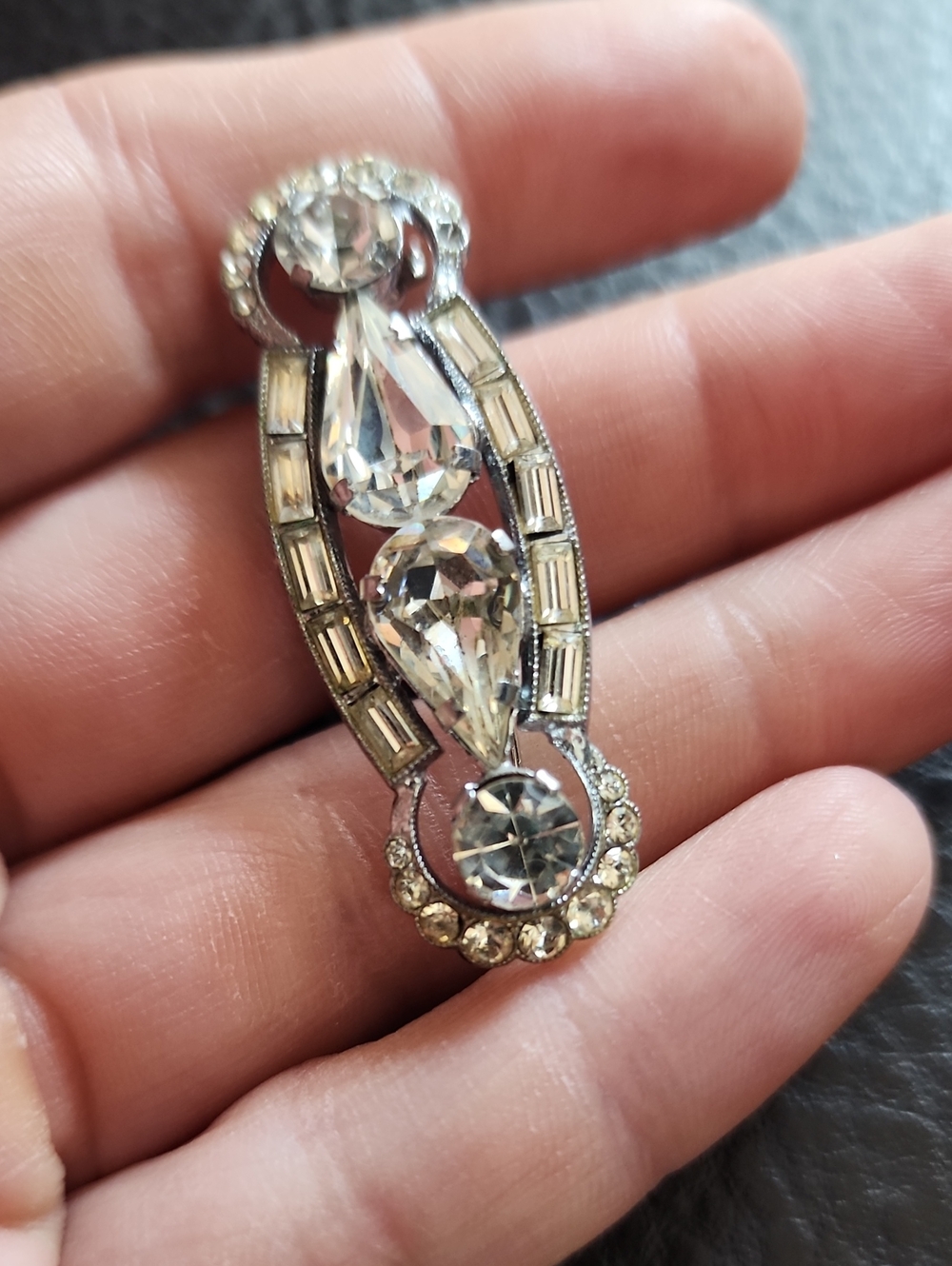 VTG Clear Crystal Bar Brooch - Women Jewelry - Picture 5 of 9